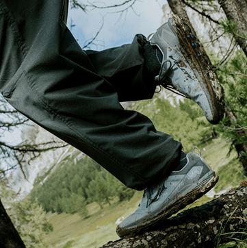Altra Lone Peak 9+ [Men's] Shoes - Blister Prevention